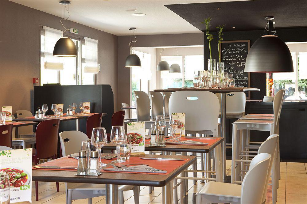 Campanile Melun Sud - Dammarie Les Lys Otel Restoran fotoğraf